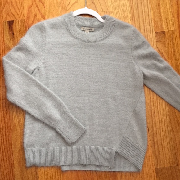 NWT CALVIN KLEIN FUZZY SWEATER - Picture 2 of 6